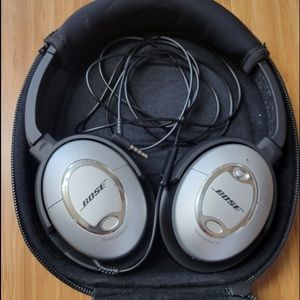 Bose Noise Cancelling Headphones